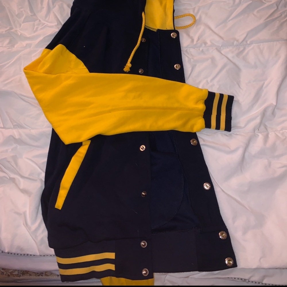 Jacket - Picture 2 of 2
